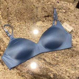 Soma vanishing back bra